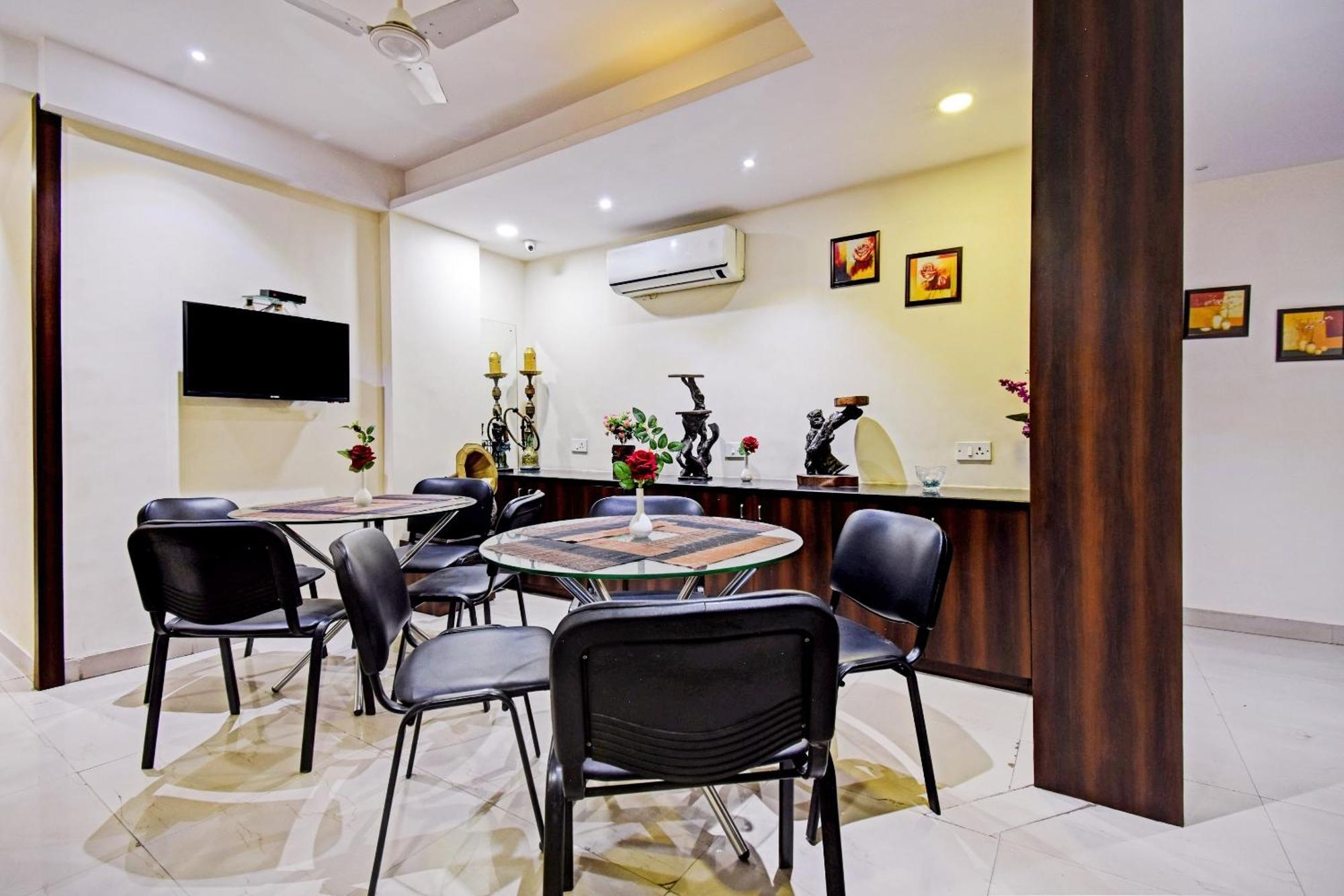 Collection O Motisarai Hotel Kolkata Ngoại thất bức ảnh