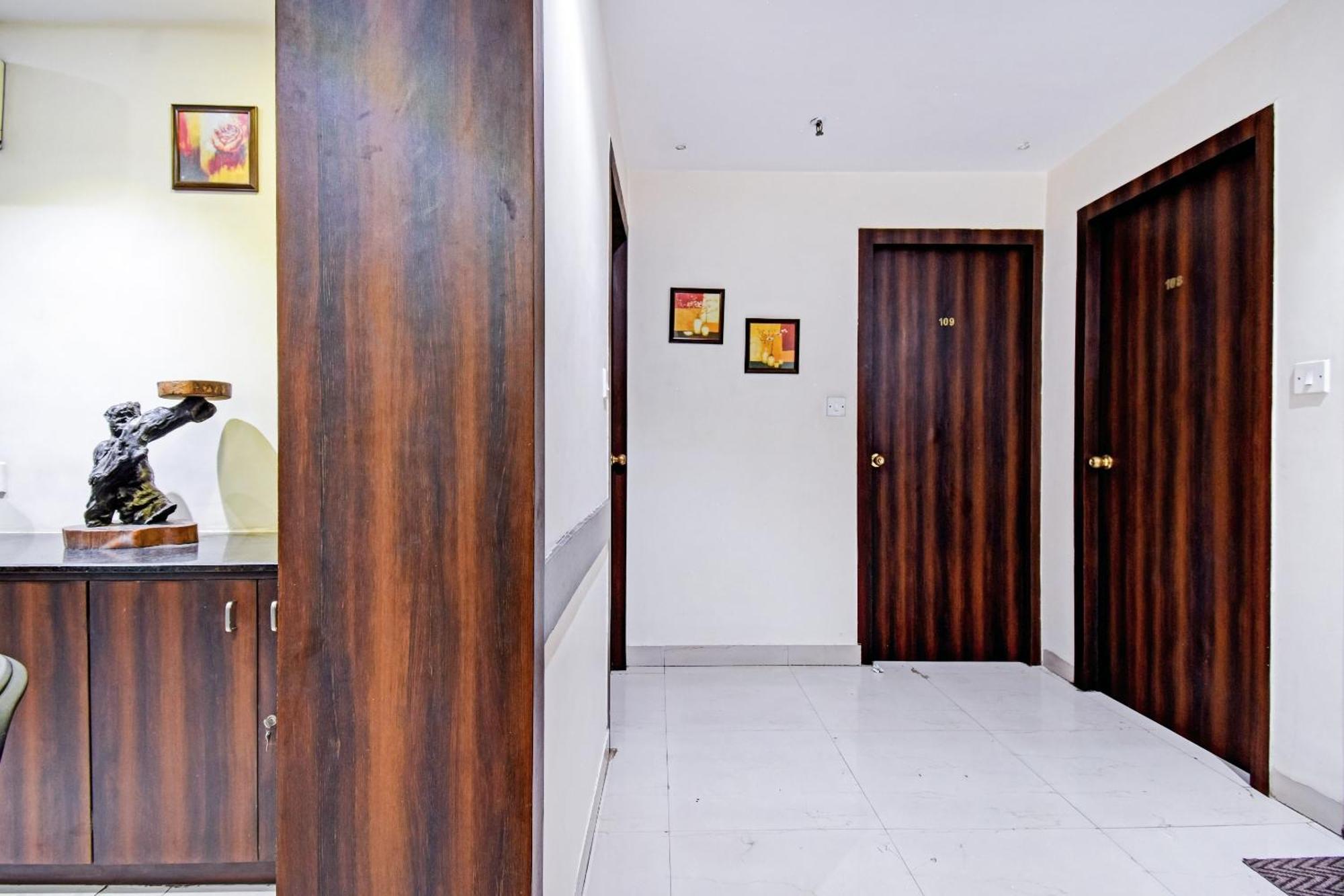 Collection O Motisarai Hotel Kolkata Ngoại thất bức ảnh