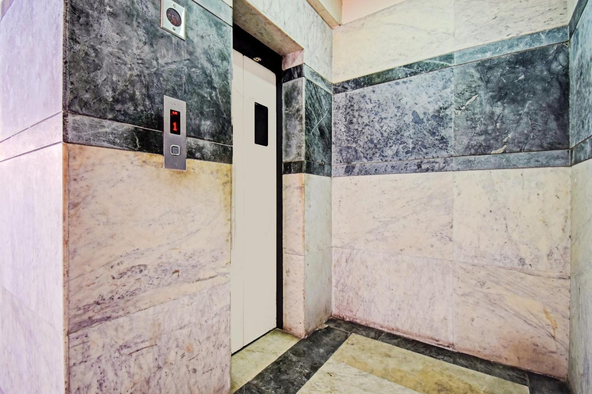 Collection O Motisarai Hotel Kolkata Ngoại thất bức ảnh